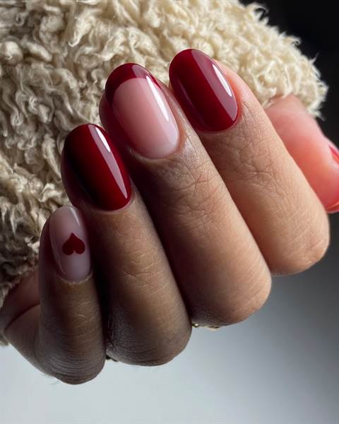 SMALTO SEMIPERMANENTE SHELLAC Bloodline